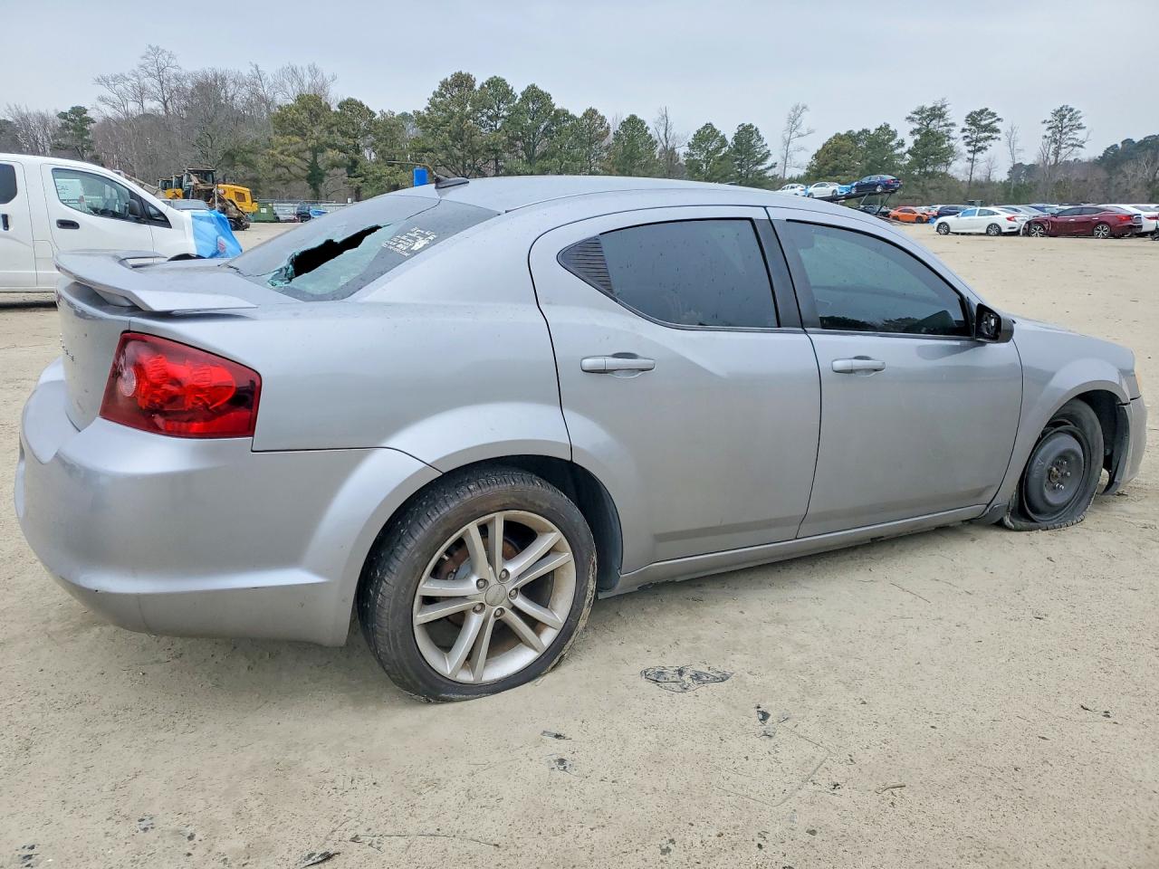 2013 DODGE AVENGER SE photo 5