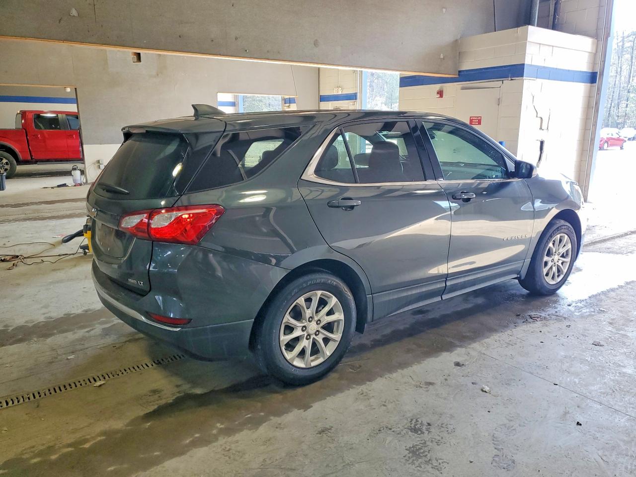 2020 CHEVROLET EQUINOX LT photo 3
