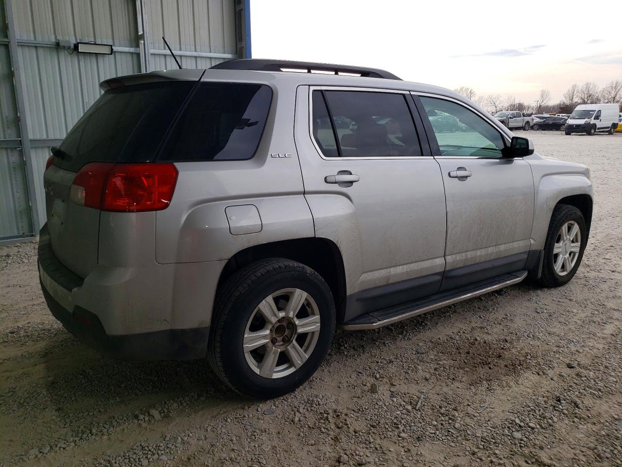 2015 GMC TERRAIN SLE photo 3