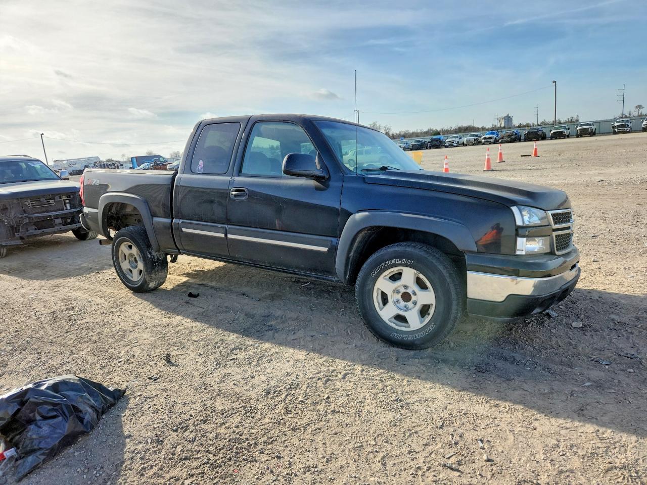 2006 CHEVROLET SILVERADO C1500 photo 4