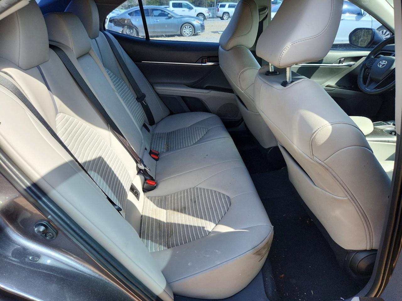 2022 TOYOTA CAMRY SE photo 28