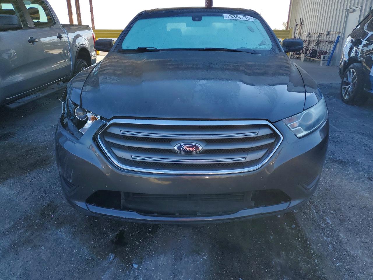 2015 FORD TAURUS SE photo 5