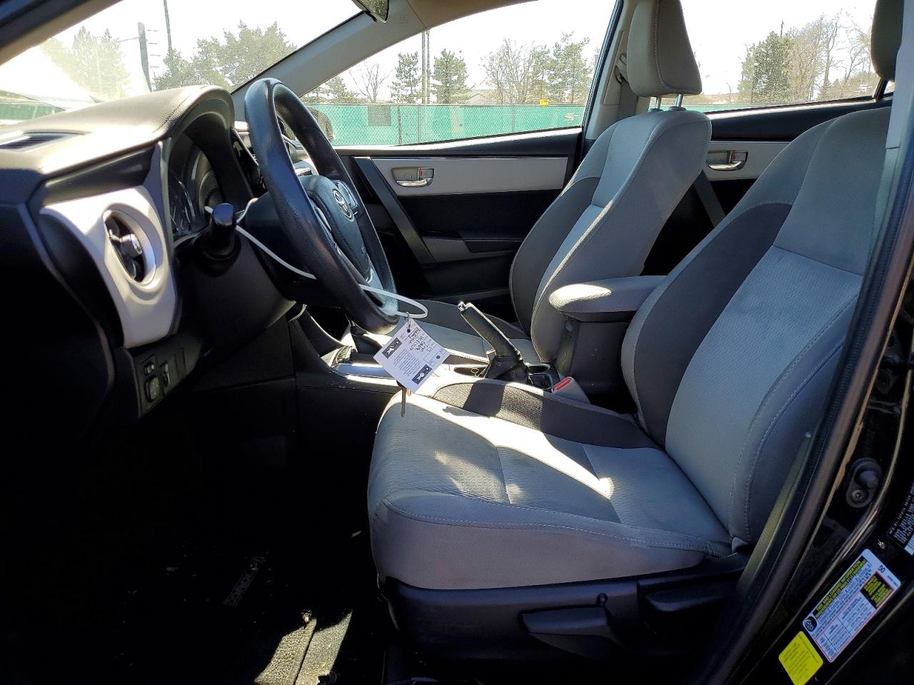 2017 TOYOTA COROLLA LE photo 7