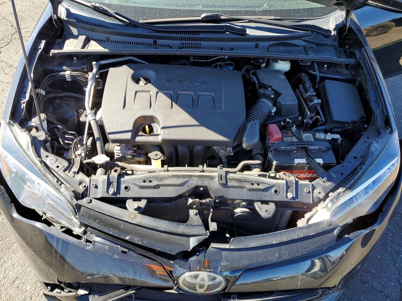 2017 TOYOTA COROLLA LE photo 11