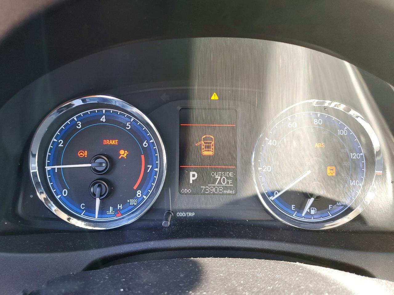 2017 TOYOTA COROLLA LE photo 9