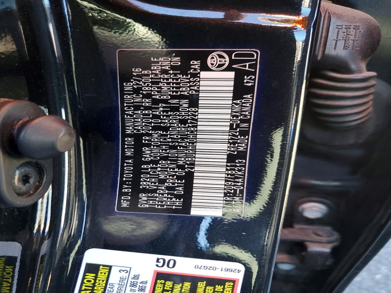 2017 TOYOTA COROLLA LE photo 12