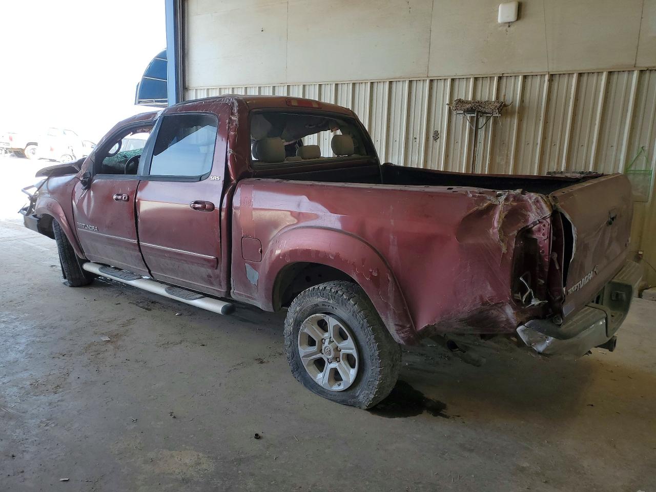 2006 TOYOTA TUNDRA photo 2