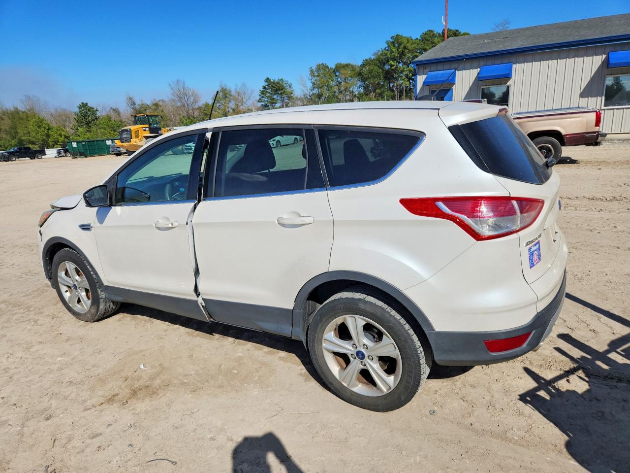 2016 FORD ESCAPE SE photo 2