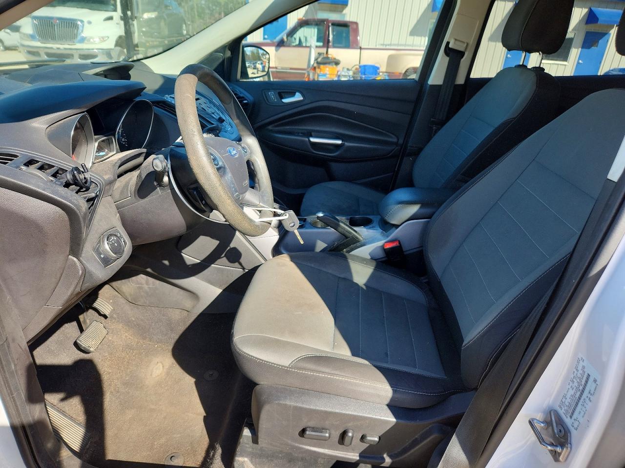 2016 FORD ESCAPE SE photo 7