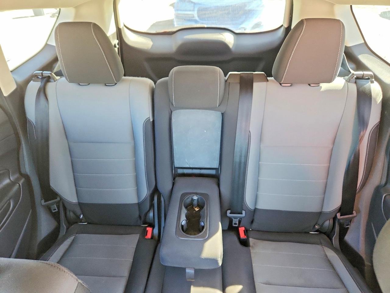2016 FORD ESCAPE SE photo 10