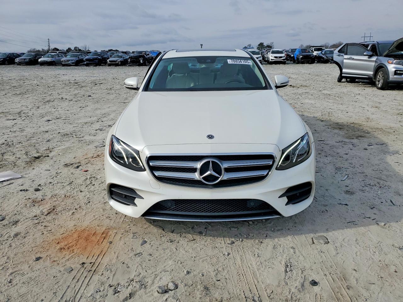 2018 MERCEDES-BENZ E 300 photo 5
