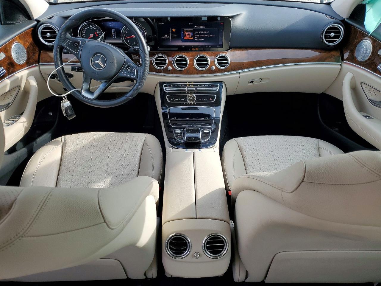 2018 MERCEDES-BENZ E 300 photo 8