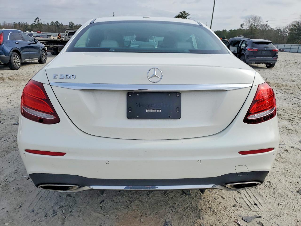 2018 MERCEDES-BENZ E 300 photo 6