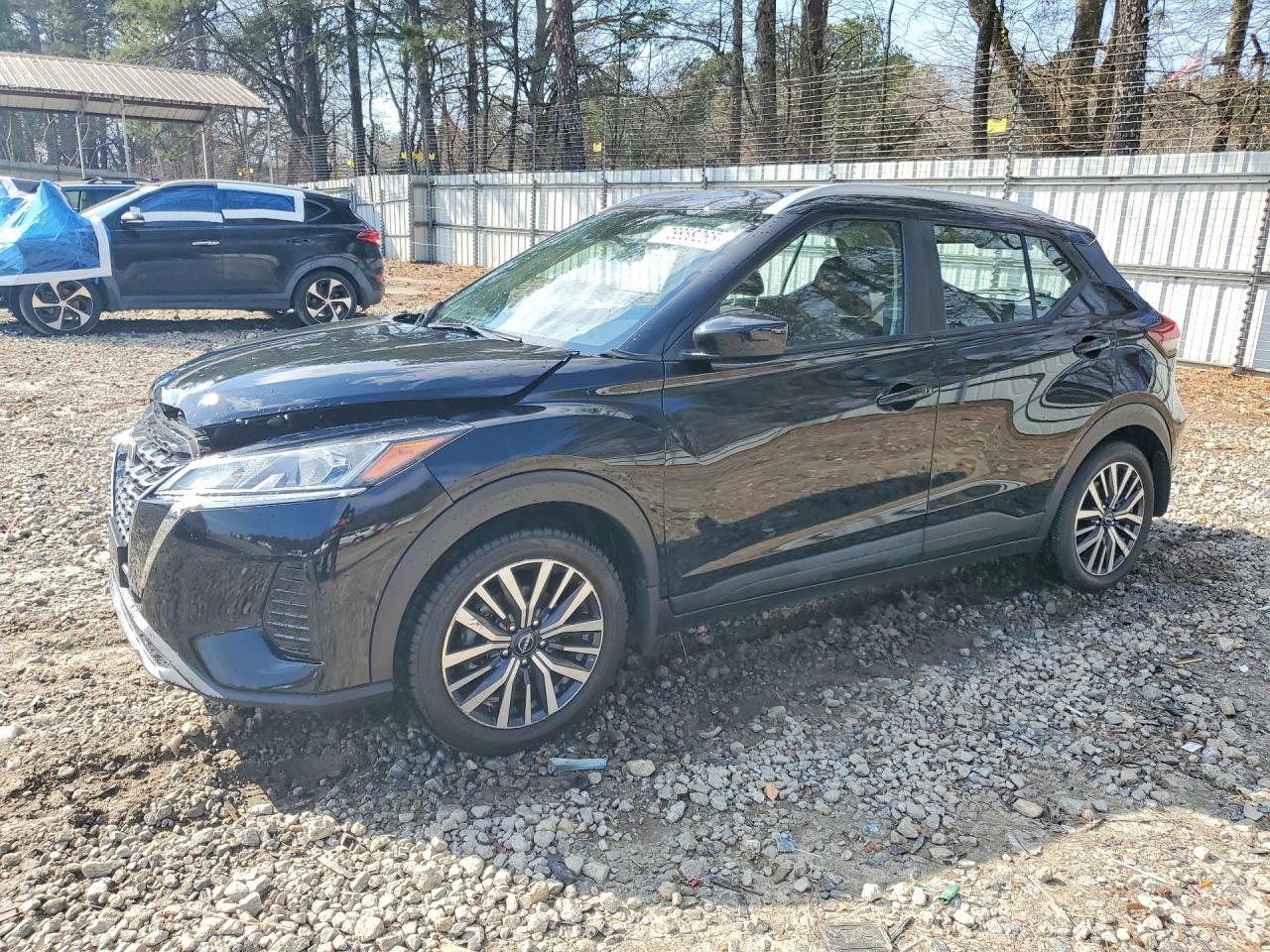 2022 NISSAN KICKS