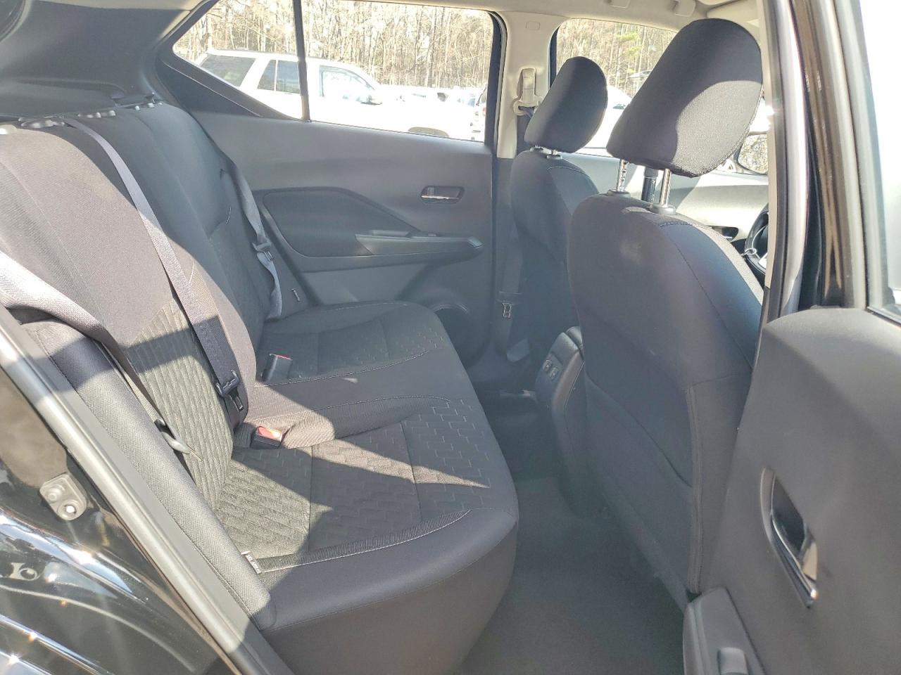 2022 NISSAN KICKS SV photo 28