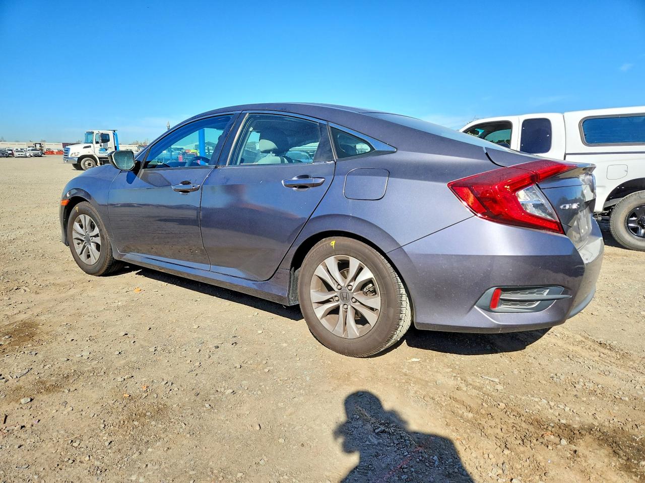 2017 HONDA CIVIC LX photo 4