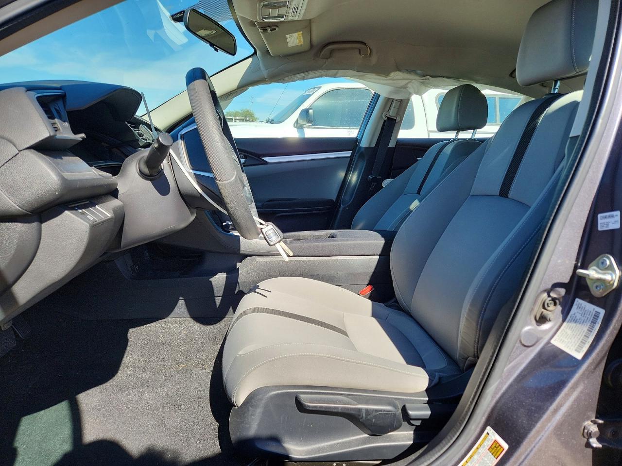 2017 HONDA CIVIC LX photo 19
