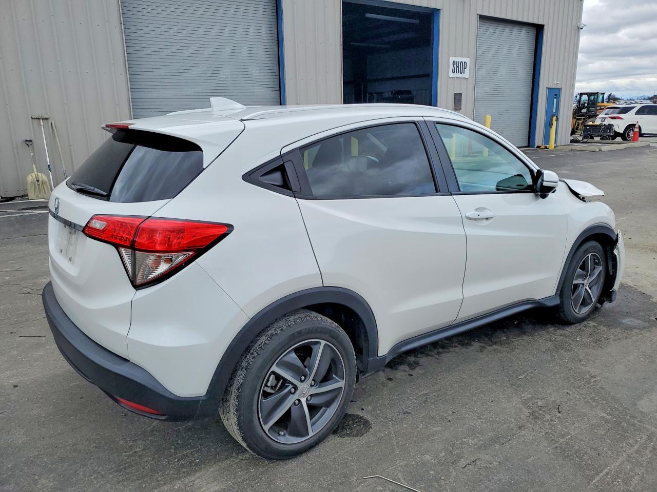 2021 HONDA HR-V EX photo 3