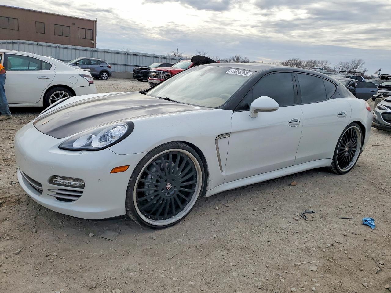 2013 PORSCHE PANAMERA