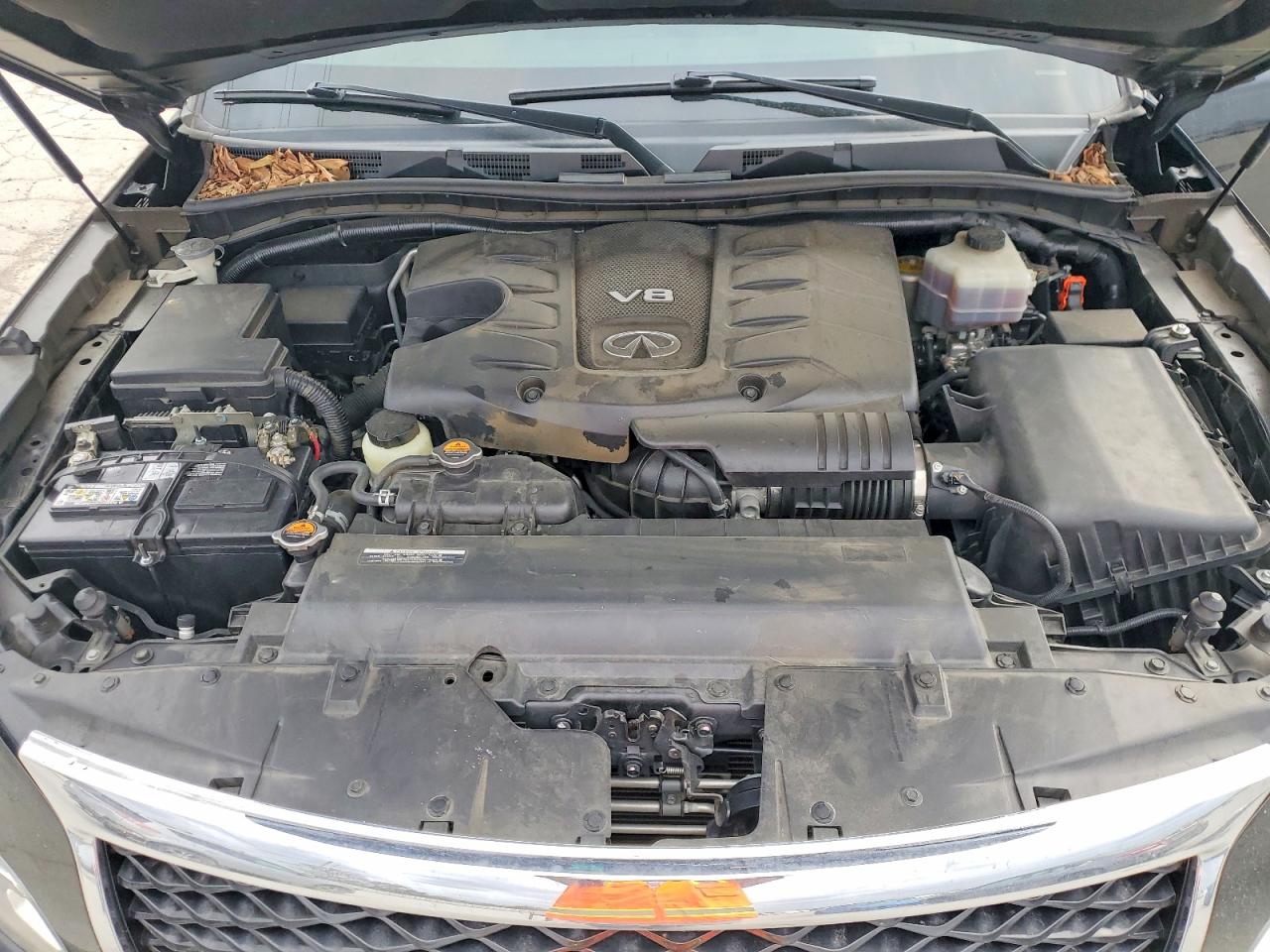 2017 INFINITI QX80 BASE photo 12