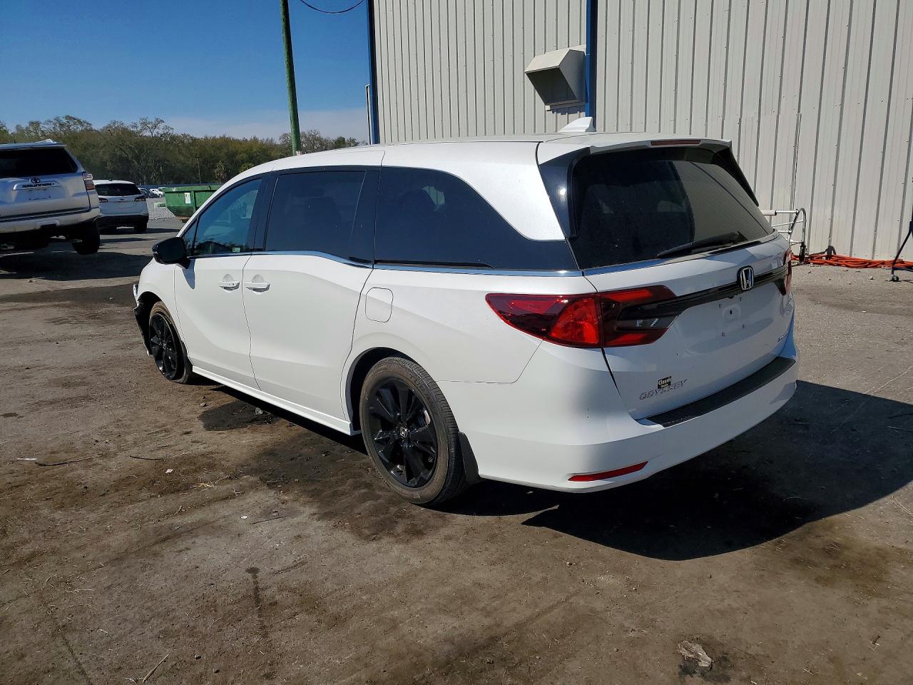 2023 HONDA ODYSSEY SPORT-L photo 4