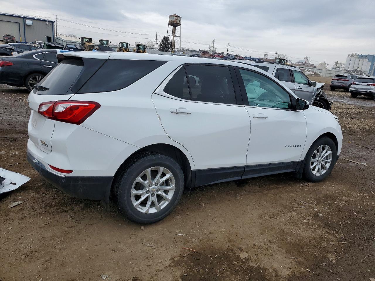 2018 CHEVROLET EQUINOX LT photo 5