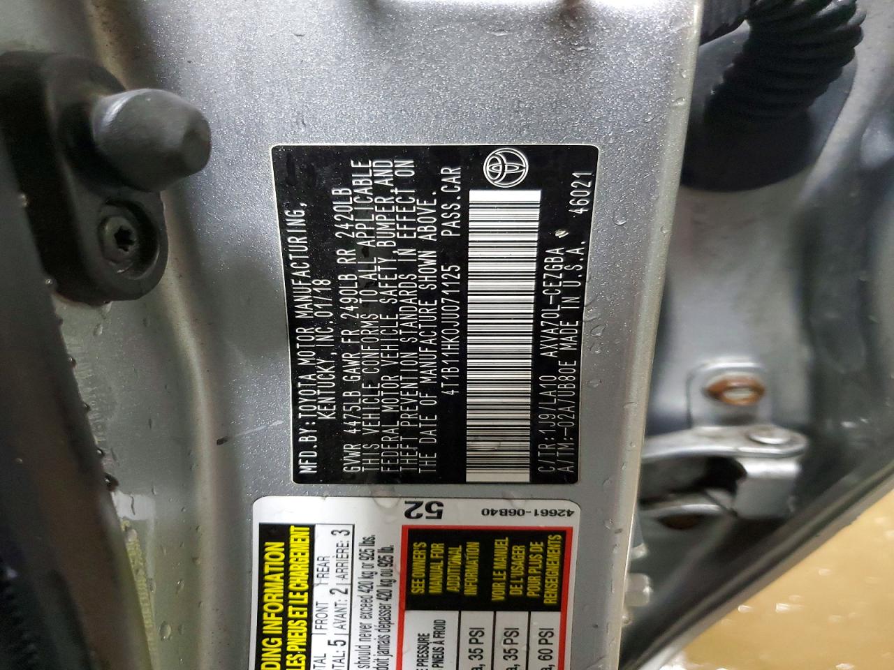 2018 TOYOTA CAMRY XLE photo 23