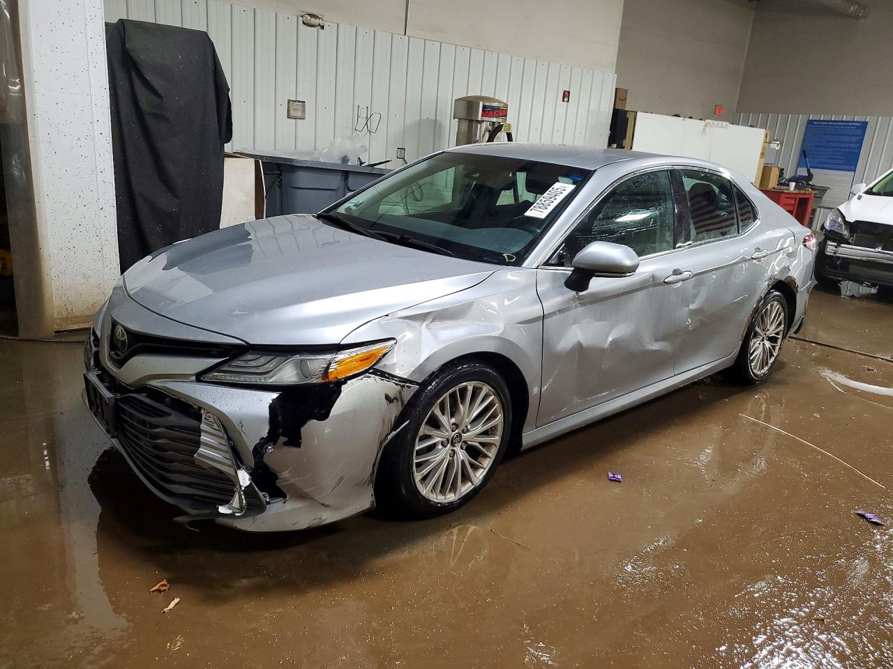 2018 TOYOTA CAMRY