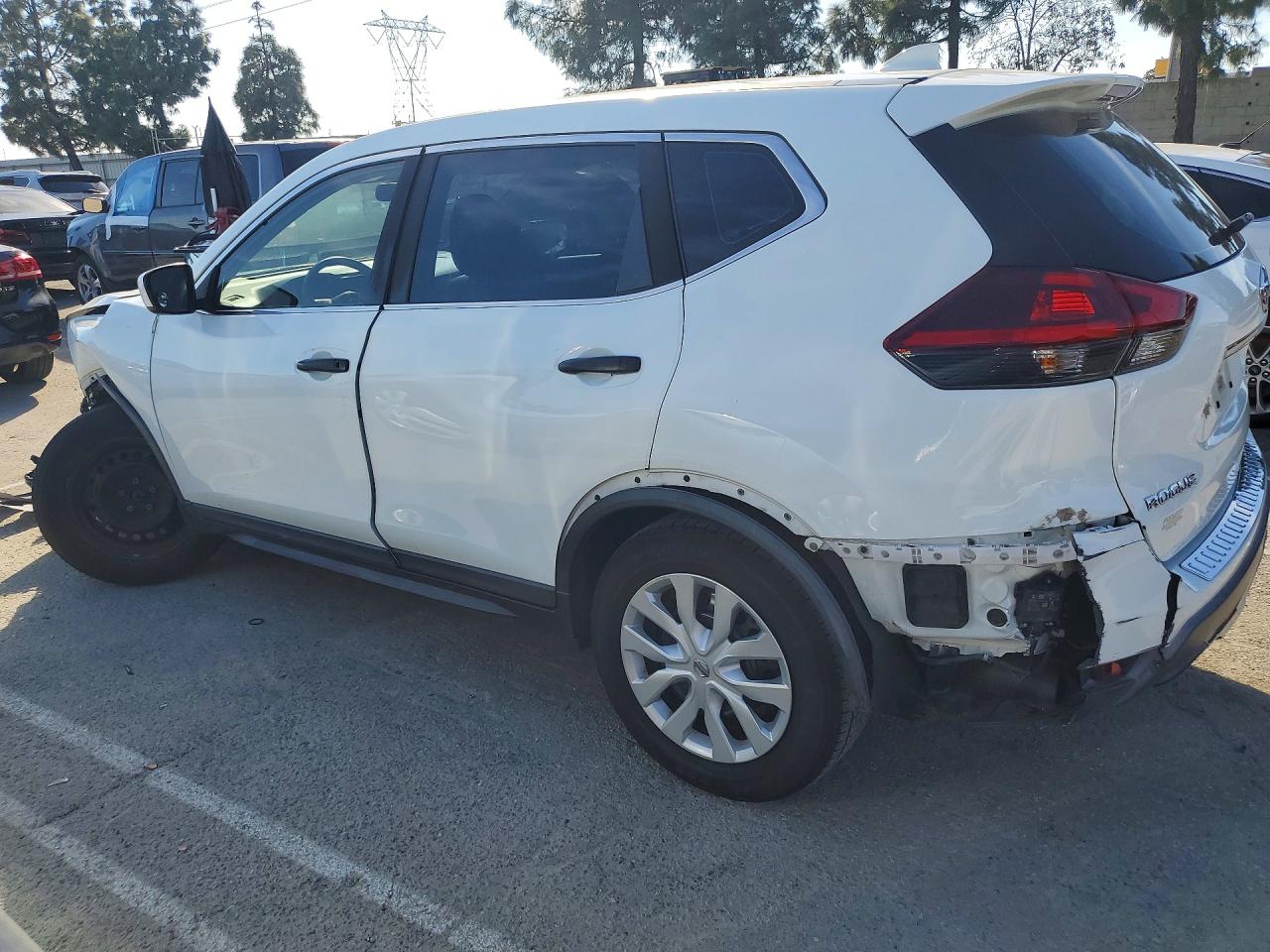 2018 NISSAN ROGUE S photo 3