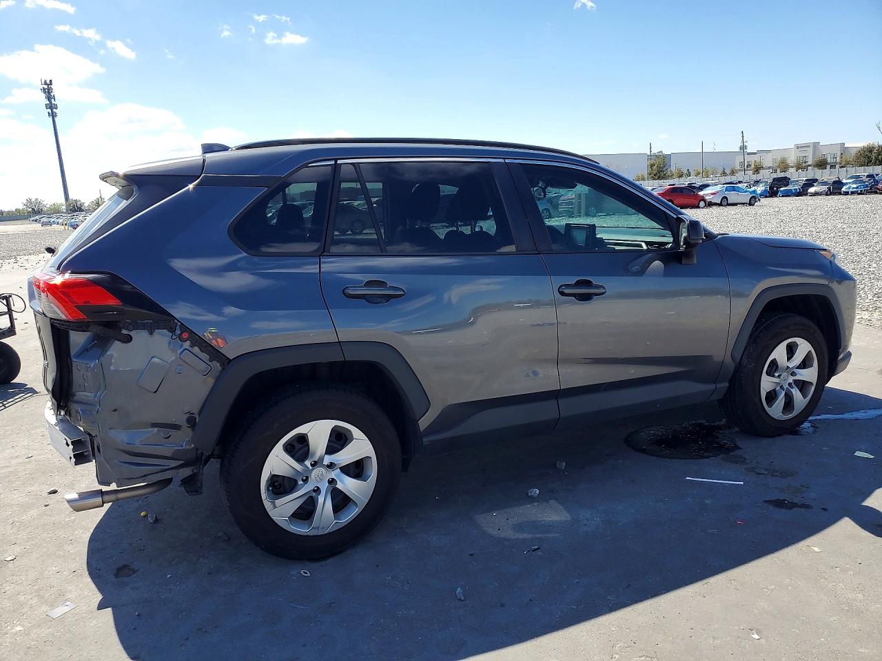 2021 TOYOTA RAV4 LE photo 7