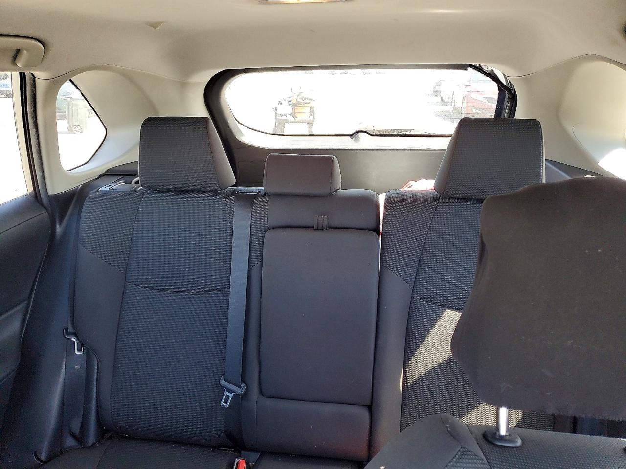 2021 TOYOTA RAV4 LE photo 28