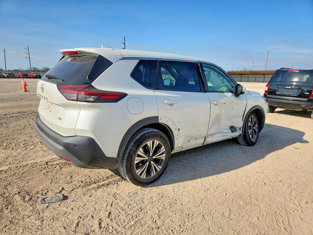 2023 NISSAN ROGUE SV photo 3