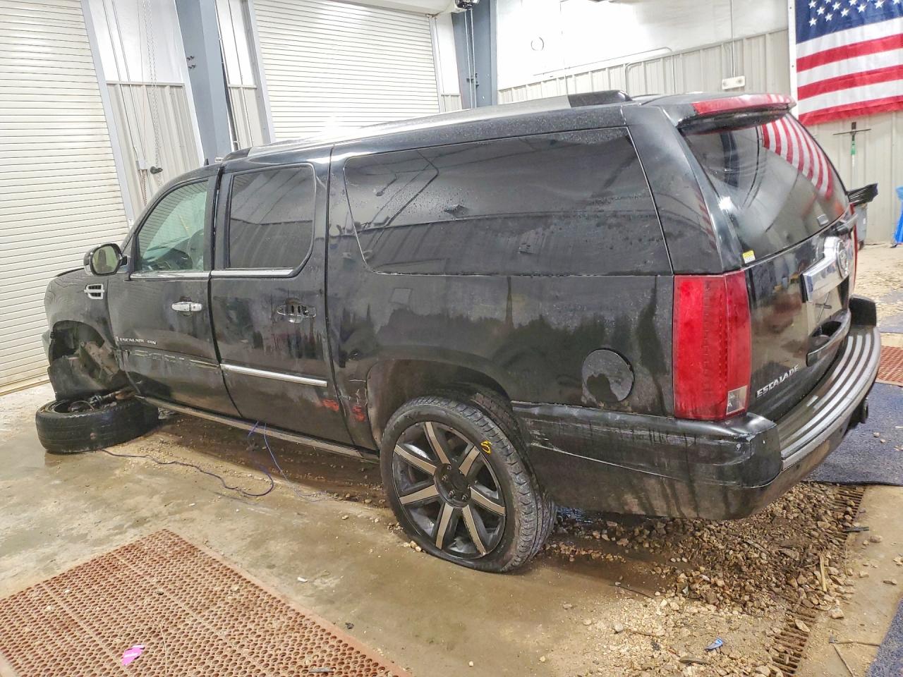 2007 CADILLAC ESCALADE photo 3