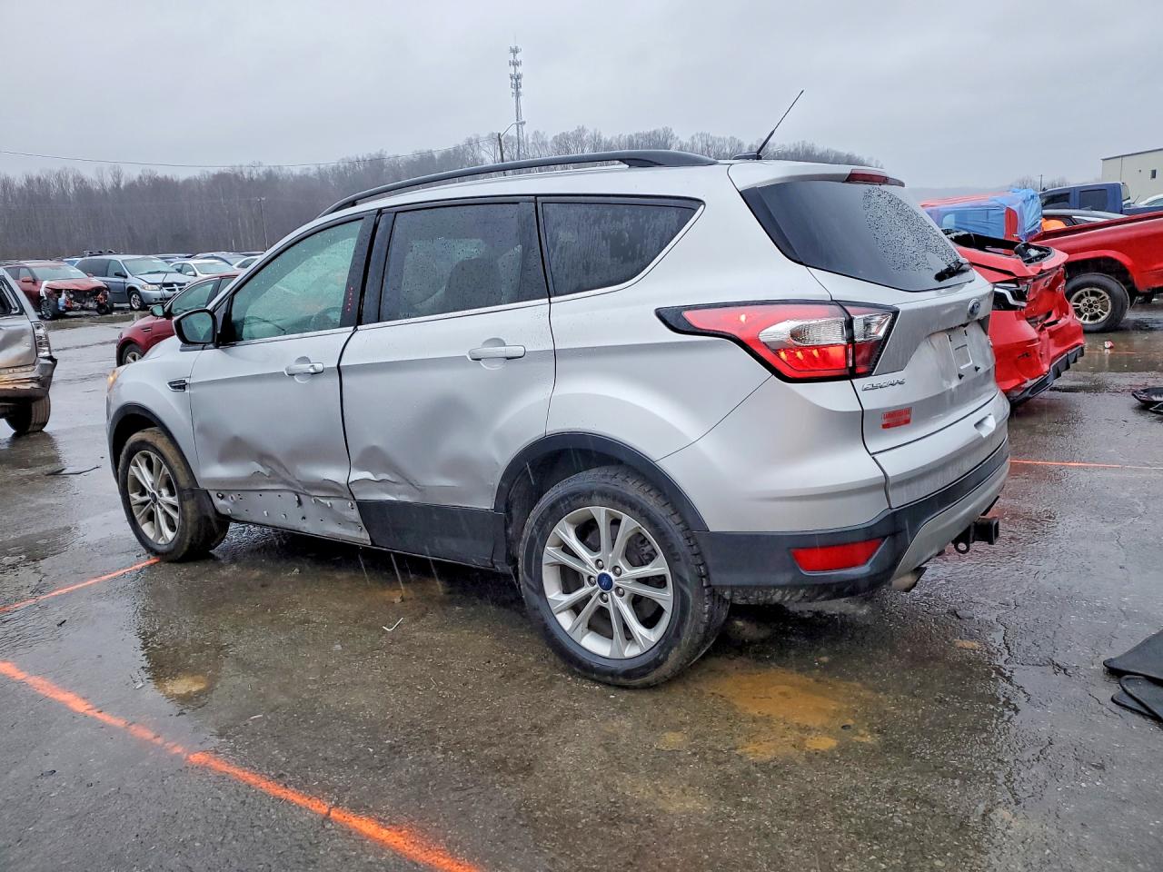 2017 FORD ESCAPE SE photo 3