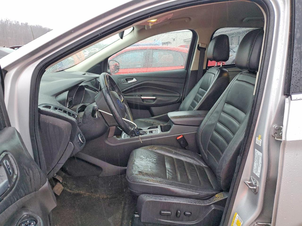 2017 FORD ESCAPE SE photo 13