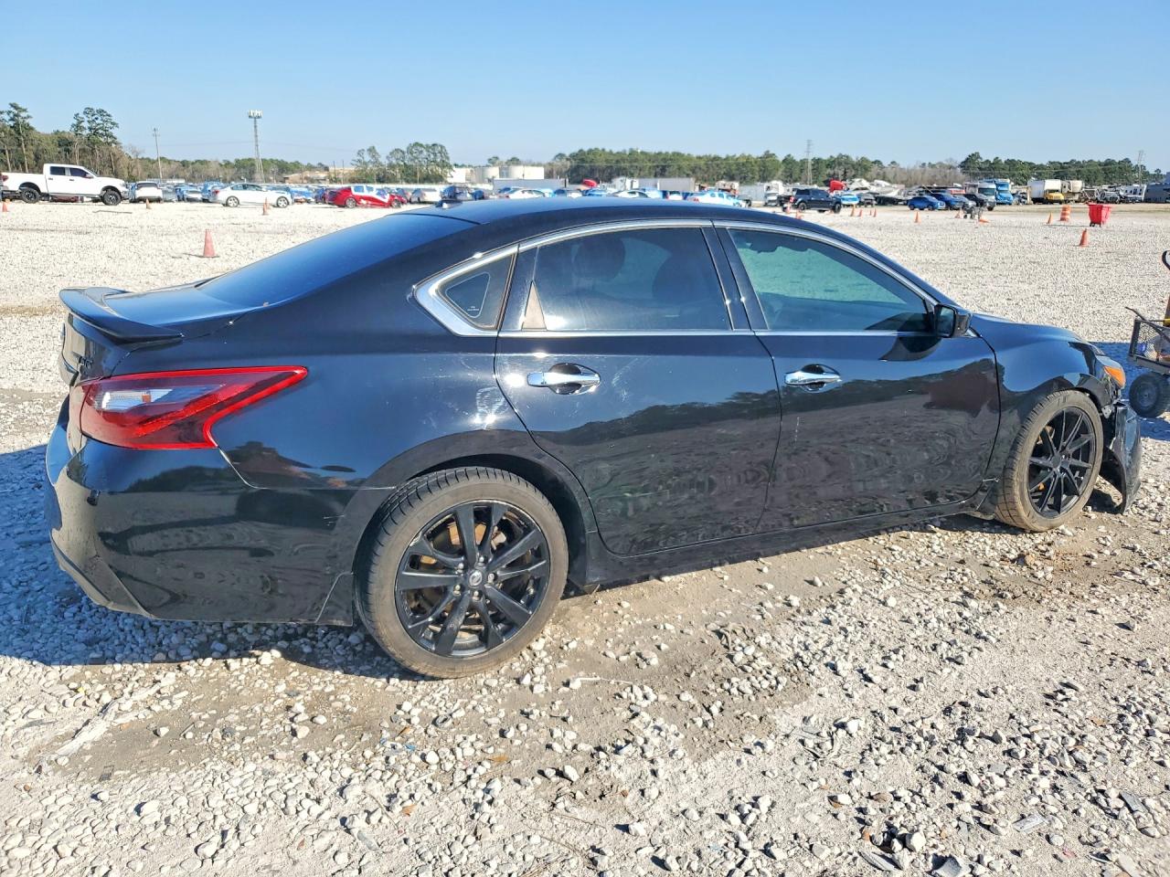 2018 NISSAN ALTIMA 2.5 SR photo 5