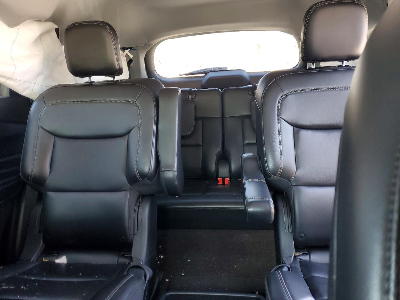 2021 FORD EXPLORER XLT photo 10