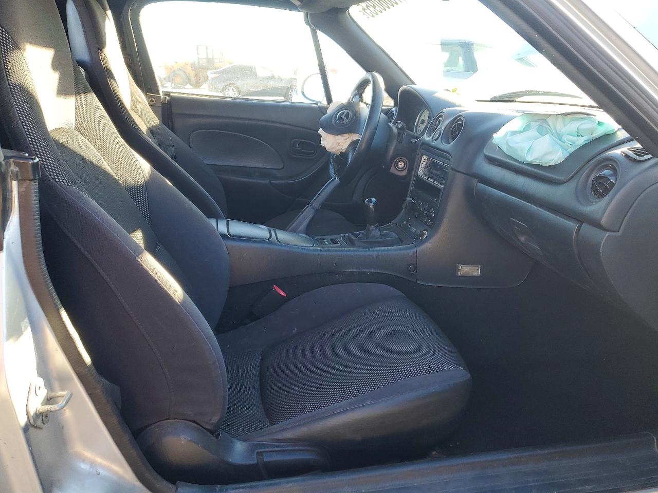 2003 MAZDA MX-5 MIATA BASE photo 28