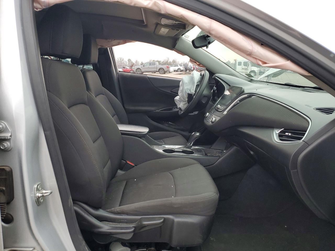 2020 CHEVROLET MALIBU LT photo 13