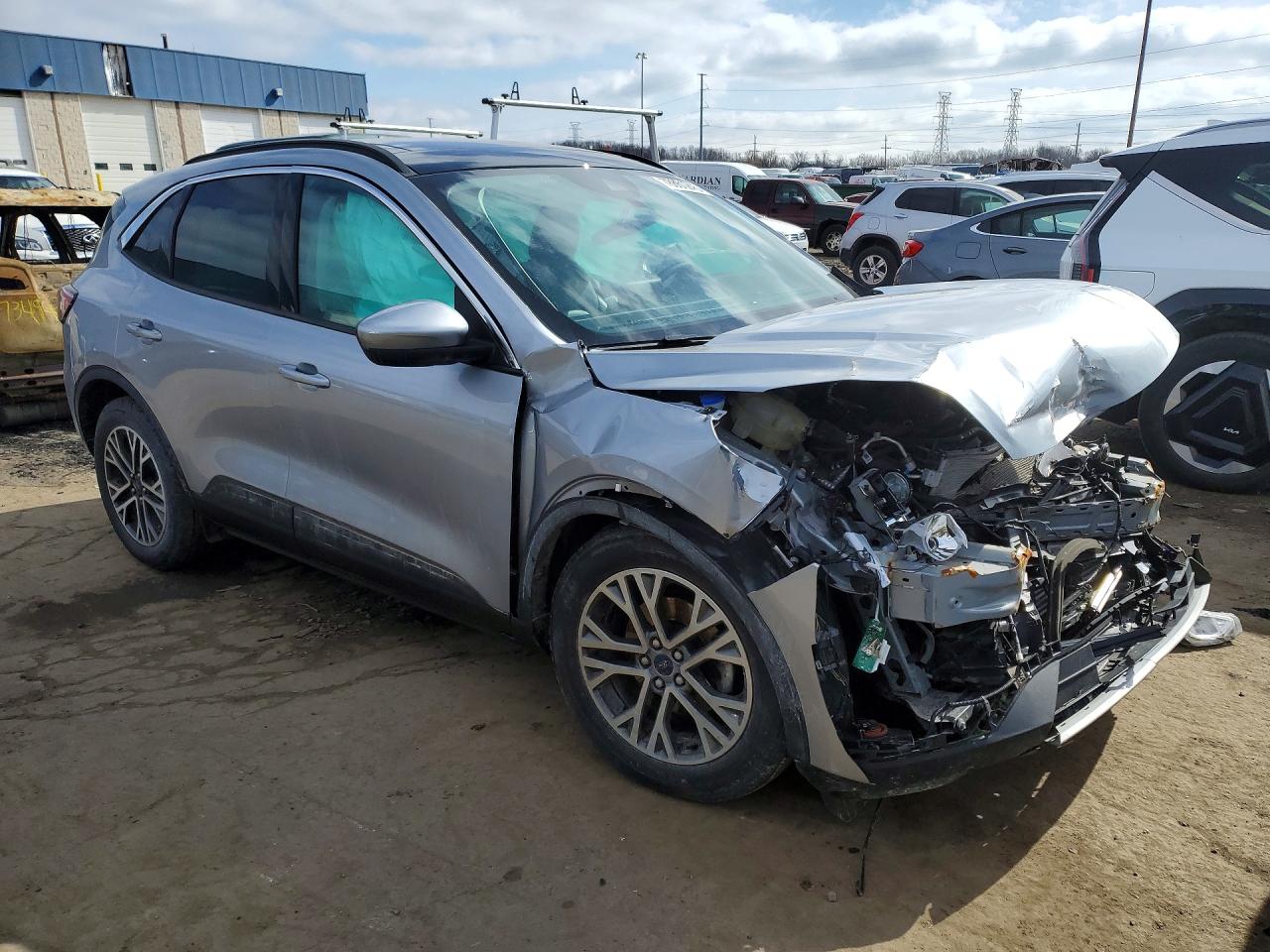 2022 FORD ESCAPE SEL photo 4