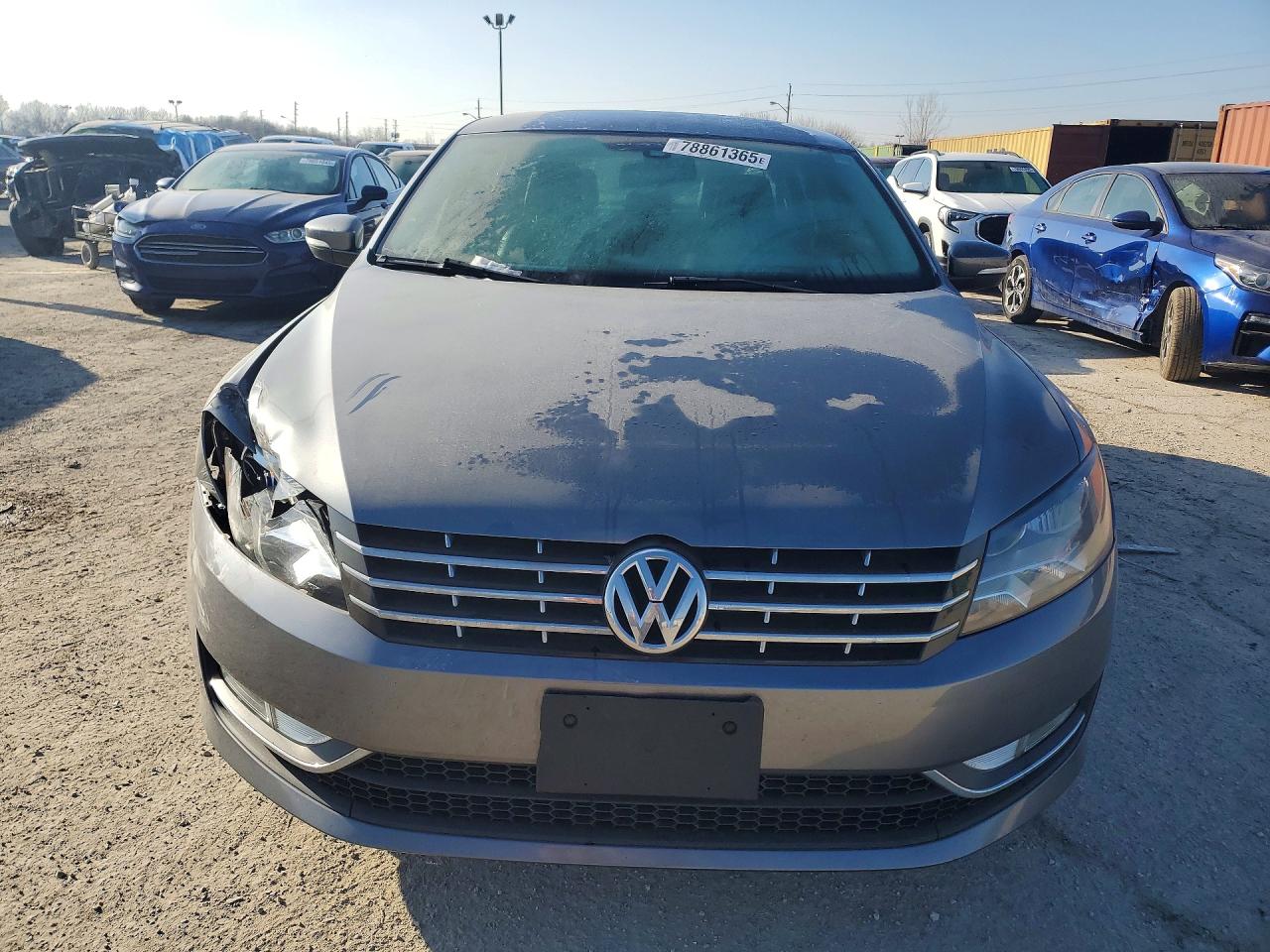 2015 VOLKSWAGEN PASSAT S photo 5