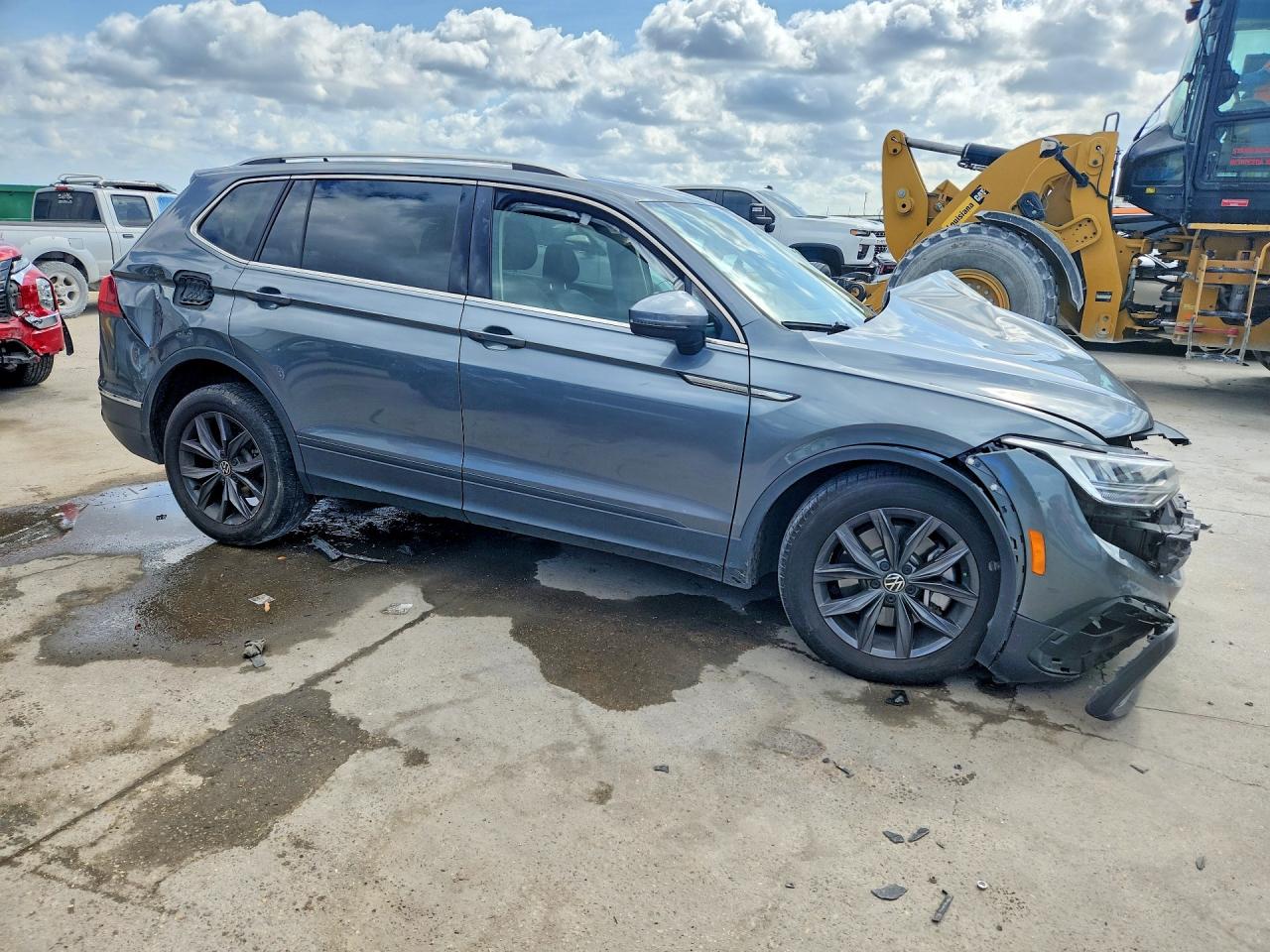2024 VOLKSWAGEN TIGUAN SE photo 7