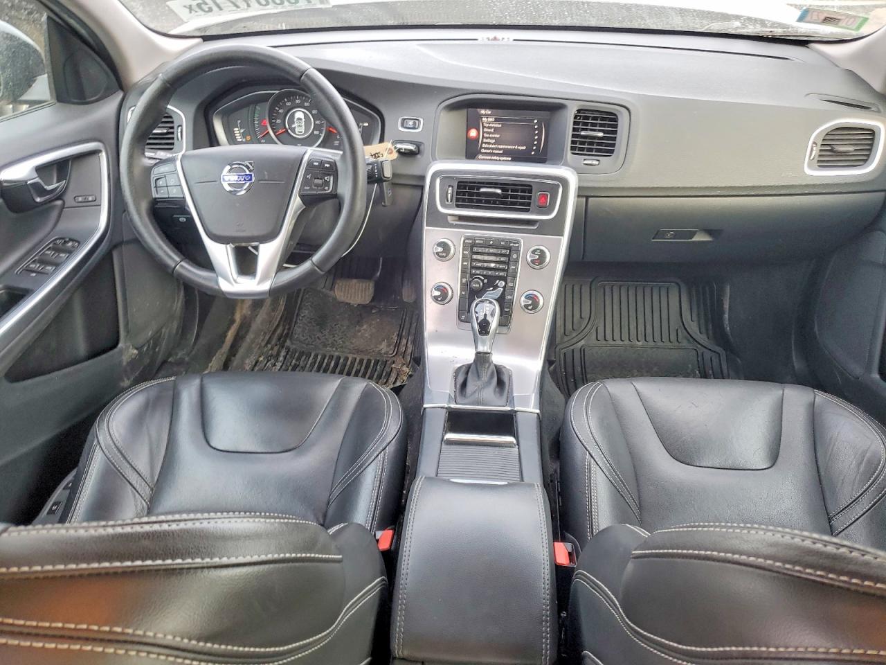 2017 VOLVO S60 DYNAMIC photo 8