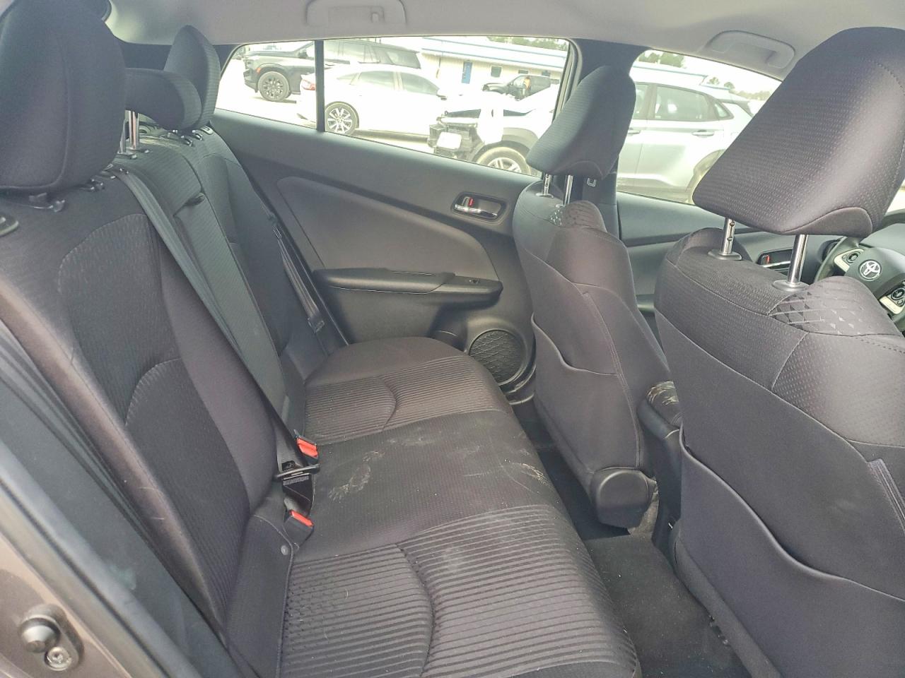 2018 TOYOTA PRIUS TWO photo 19