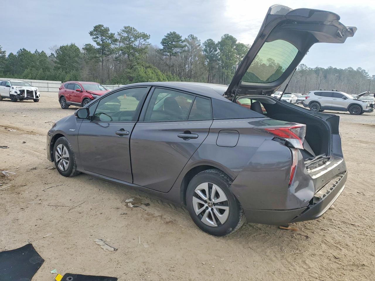 2018 TOYOTA PRIUS TWO photo 3