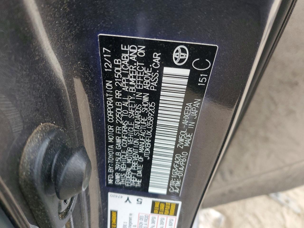 2018 TOYOTA PRIUS TWO photo 23