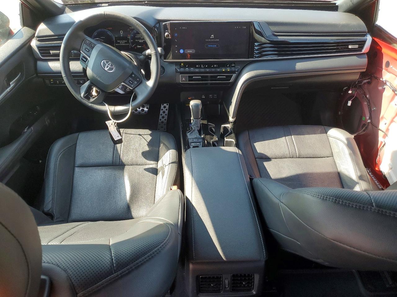 2025 TOYOTA CAMRY XSE photo 8
