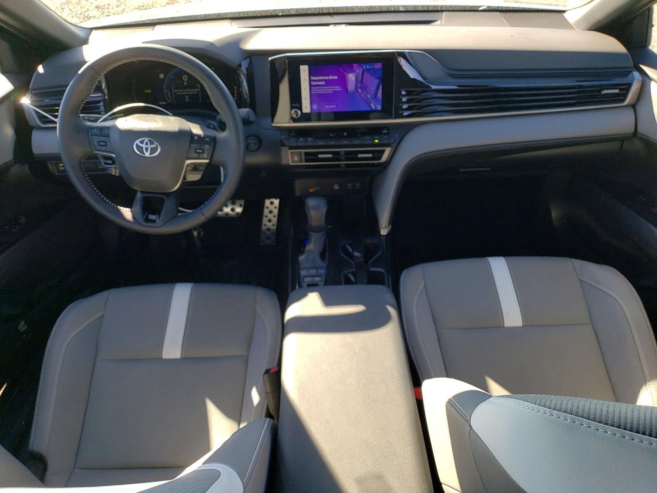 2025 TOYOTA CAMRY SE photo 15