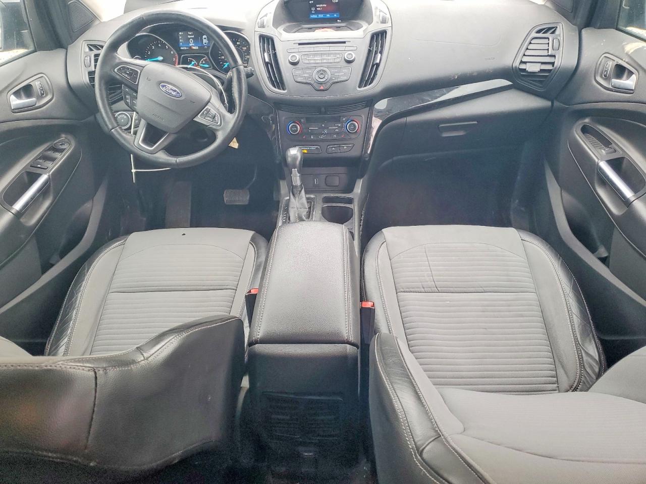 2018 FORD ESCAPE SE photo 15
