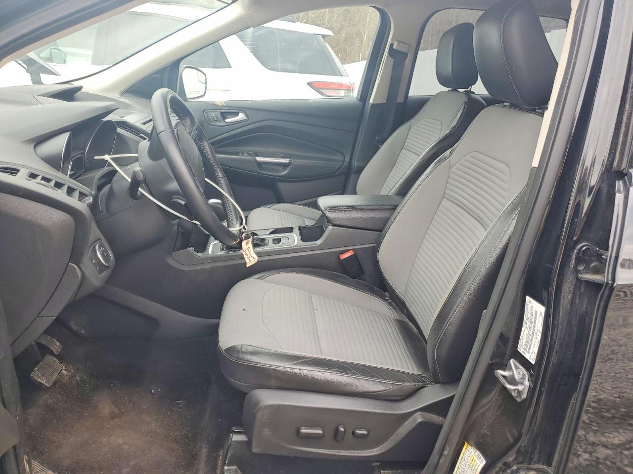 2018 FORD ESCAPE SE photo 13